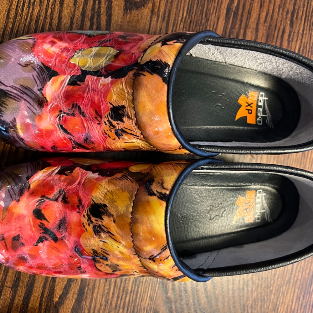 Dansko XP  size 39 shoes